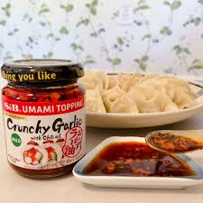 S&B Crunchy Garlic Topping With Chili Oil , From Japan 3.88 oz