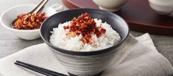 S&B Crunchy Garlic Topping With Chili Oil , From Japan 3.88 oz