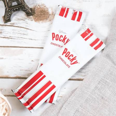 Glico Pocky Chocolate Cream Covered Biscuit Sticks 9 Packs 117g