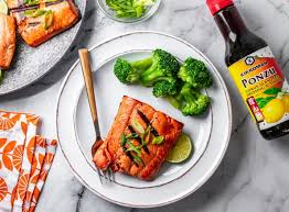 Kikkoman Ponzu Citrus Seasoned Dressing & Sauce 10 oz /296 mL萬字柚子醬油柑橘