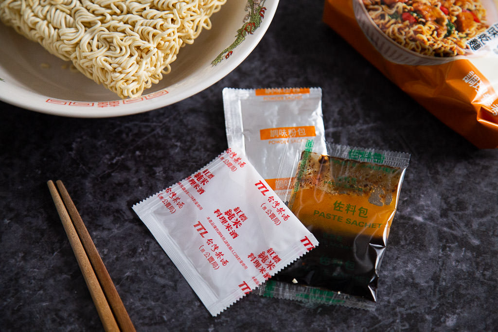 TTL 3 Cup Chicken Flavor Instant Noodles 525g/(5bags)台灣台酒三杯雞風味乾麵