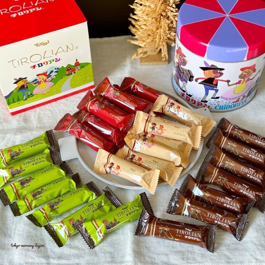 Chidoriya Tirolian Cream Roll Cookie Round Can 210g/(28pcs）