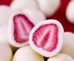Nagatoya SPY x Family Strawberry Filled Chocolate Truffles 8pcs凍乾草莓夾心松露巧克力