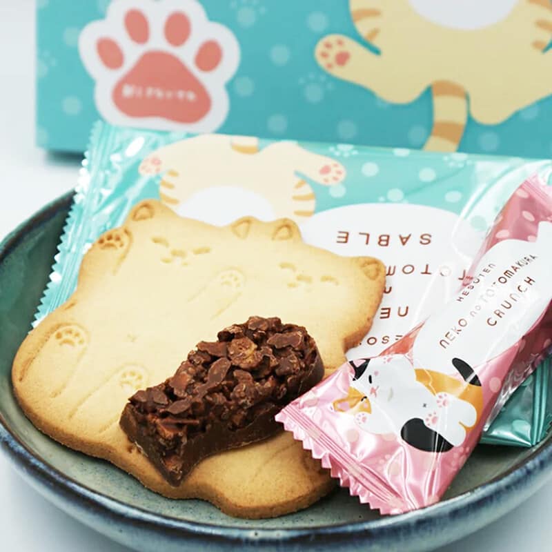 Wakao Neko No Totomakura Cookie & Chocolate 114g/(8pc)貓形餅乾和魚形巧克力脆餅禮盒